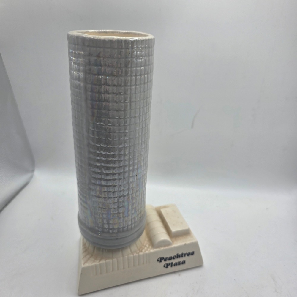 Vintage Peachtree Plaza Atlanta Ga Worlds Tallest Hotel Iridescent Ceramic Vase
